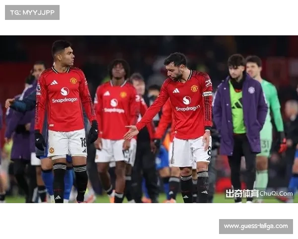 曼联后防线多人伤停，德里赫特缺阵影响防守体系